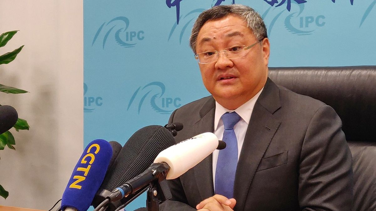 Čínský velvyslanec: Respektujeme územní integritu celé Ukrajiny